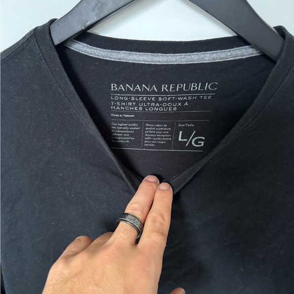 Banana 🍌 Republic long sleeve men’s large - Picture 2 of 3